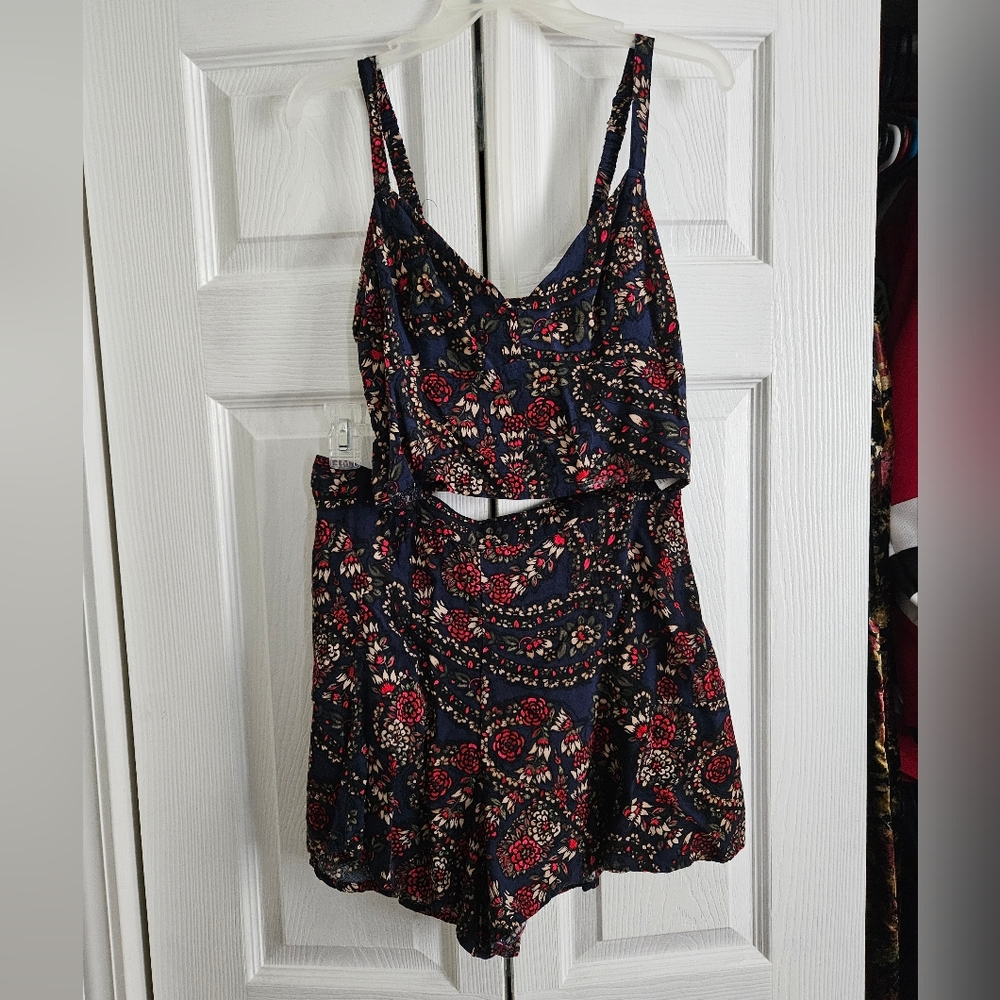 Hollister two piece set